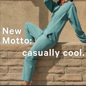 New Lululemon Ventlight zippered Jumpsuit cinched waist for a perfect fit sz 14